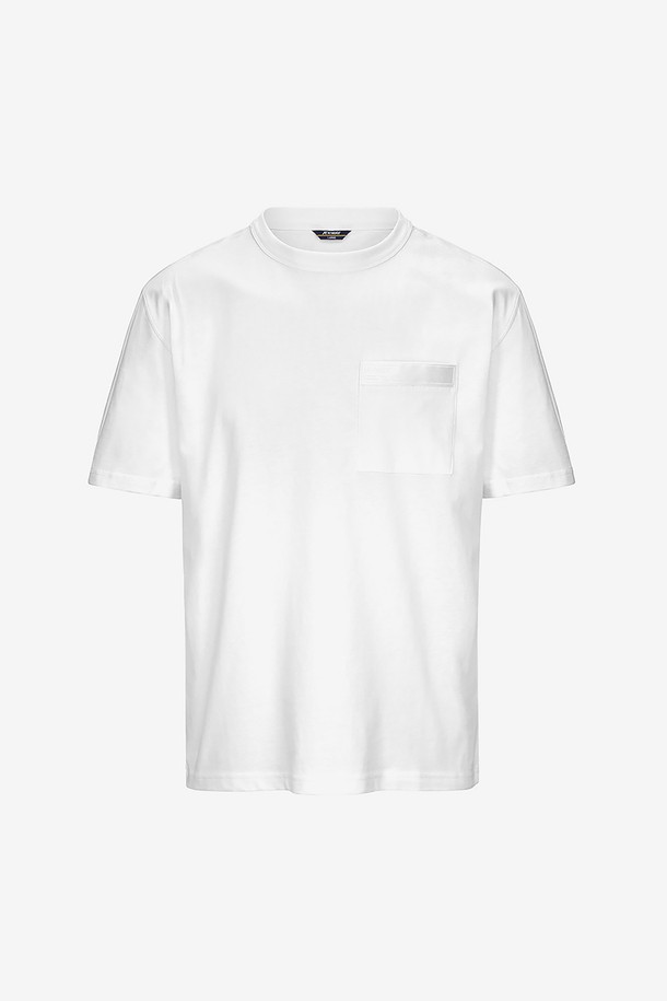 까웨(KWAY) 팬텀 포켓 티셔츠는 부드러운 면 소재로 제작된 화이트 컬러의 공용 티셔츠입니다. 두께감이 느껴지는 이 티셔츠는 봄, 여름철 일상복으로 적합하며, 베이직하고 캐주얼한 스타일을 연출합니다. 무지 디자인에 패치 포켓 디테일이 더해진 레귤러 핏의 반소매 라운드넥 티셔츠입니다.
