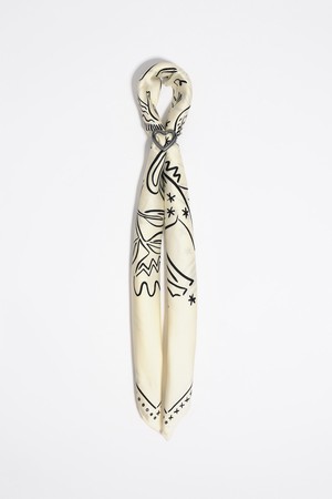 [25FW] 아이보리 이소테릭 스카프 백참 B256AIZ016IVF