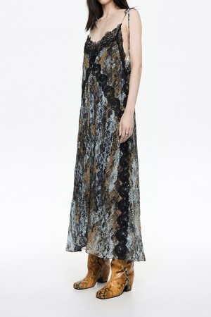 [25FW] 카키 스네이크 플리츠 레이스 드레스 B256AWO003KAB