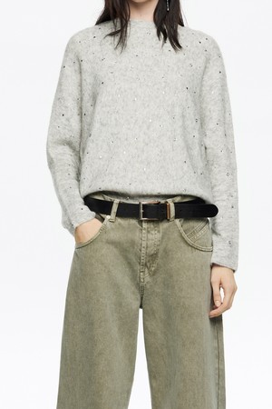 [25FW] 그레이 라인스톤 울 배트윙 슬리브 스웨터 B256AWK015GRB