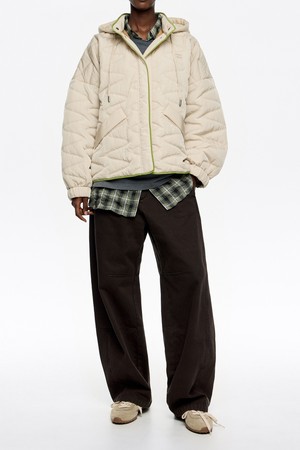 [25FW] 아이보리 숏 패딩 후드 재킷 B256AWD005IVB