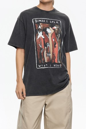 [25FW] 빔바이롤라 워시드블랙 플로럴 로고 맥시 티셔츠 B256AWT018BKB