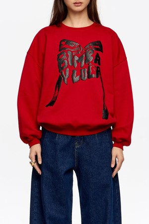 [25FW] 레드 롱 타이 로고 스웻셔츠 B256AWW003RDB