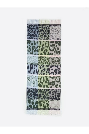 [25FW] 라일락 패치워크 애니멀 프린트 아크릴 자카드 숄 B256AII011MUF