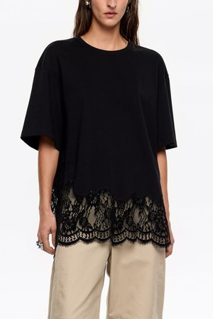 [25FW] 빔바이롤라 블랙 레이스 오버사이즈 티셔츠 B256AWT026BKB