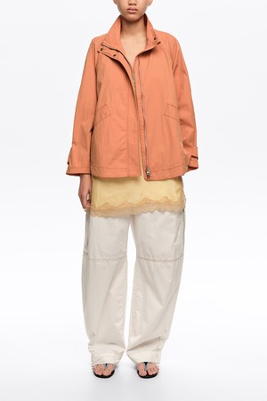 [26SS]빔바이롤라 플루이드 하이넥 트렌치 재킷 - 오렌지 B265AWJ004ORB