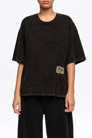 [26SS] 빔바이롤라 커스텀 라벨 티셔츠 -  블랙 B265AWT025BKB