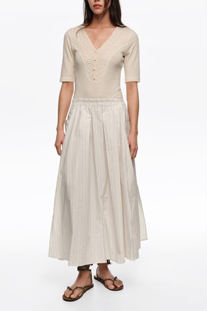 [26SS] 빔바이롤라 A라인 스트라이프 데님 스커트 - 아이보리 B265AWS006IVB