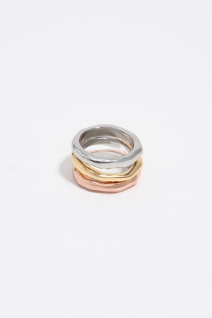 [26SS]빔바이롤라 쓰리톤 텍스처드 밴드링 - 골드 B265AIR009GOD