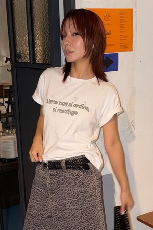 [Women] Paint Logo Crop Tee_White [KR265PWT461]