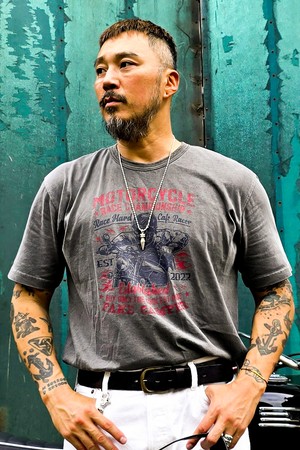 피그먼트 라이더 그래픽 반팔 티셔츠 [GREY]