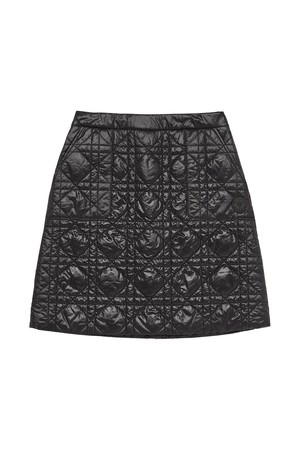 다이아몬드 퀼팅 스커트_PWSK4F0021_BK_BLACK-a