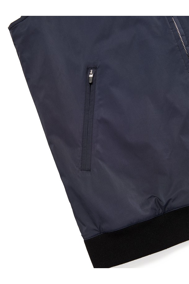 상품 슬라이드 이미지 1