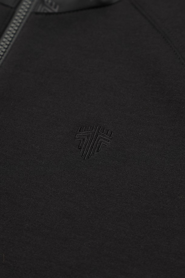 상품 슬라이드 이미지 1