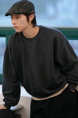 앰플 벌룬핏 테리 스웨트셔츠 차콜 OYMT2595