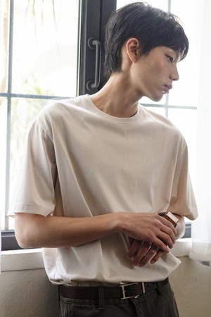 위캔드 실켓 스탠다드 반팔티셔츠 라이트베이지 OYST2617