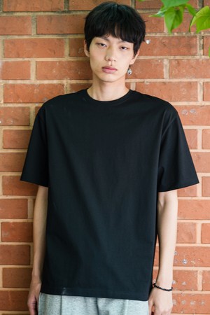 위캔드 실켓 스탠다드 반팔티셔츠 블랙 OYST2617