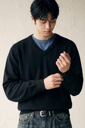 레이어 코튼 브이넥 니트 블랙 SJKN2719