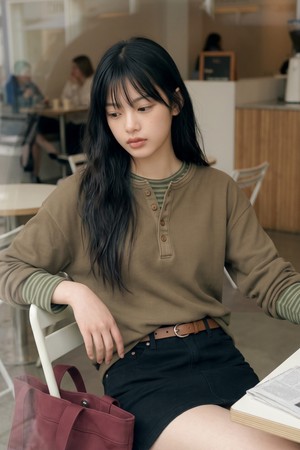 피그먼트 텍스처 헨리넥 긴팔티 올리브드랩 SJLT2712