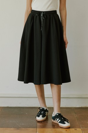 Banding string point flare skirt_Black