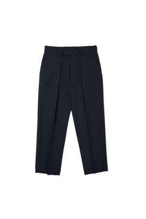 ONE PLEATS TAPERED PANTS [BLACK]