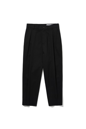 ONE PLEATS TAPERED PANTS [BLACK]