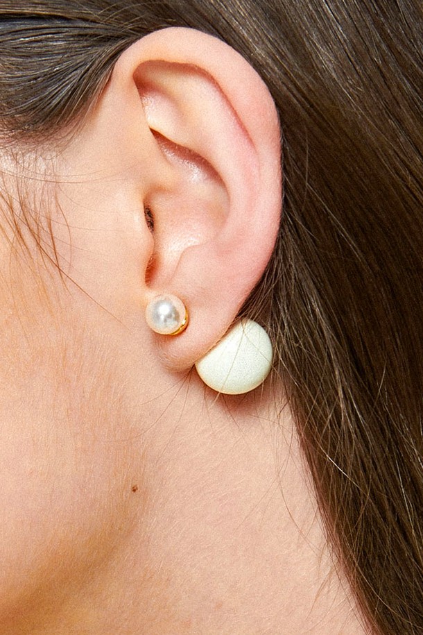 Uni.J - 귀걸이 - Cream And Pearl Frontback Silver Earring Ie347 [Silver]