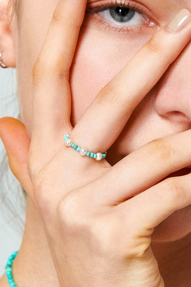 Uni.J - 반지 - Fresh-water-pearl & Turquoise Bonbon Stretch Silver Ring Ir226 [Silver]