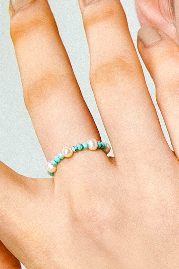 Uni.J - 반지 - Fresh-water-pearl & Turquoise Bonbon Stretch Silver Ring Ir226 [Silver]