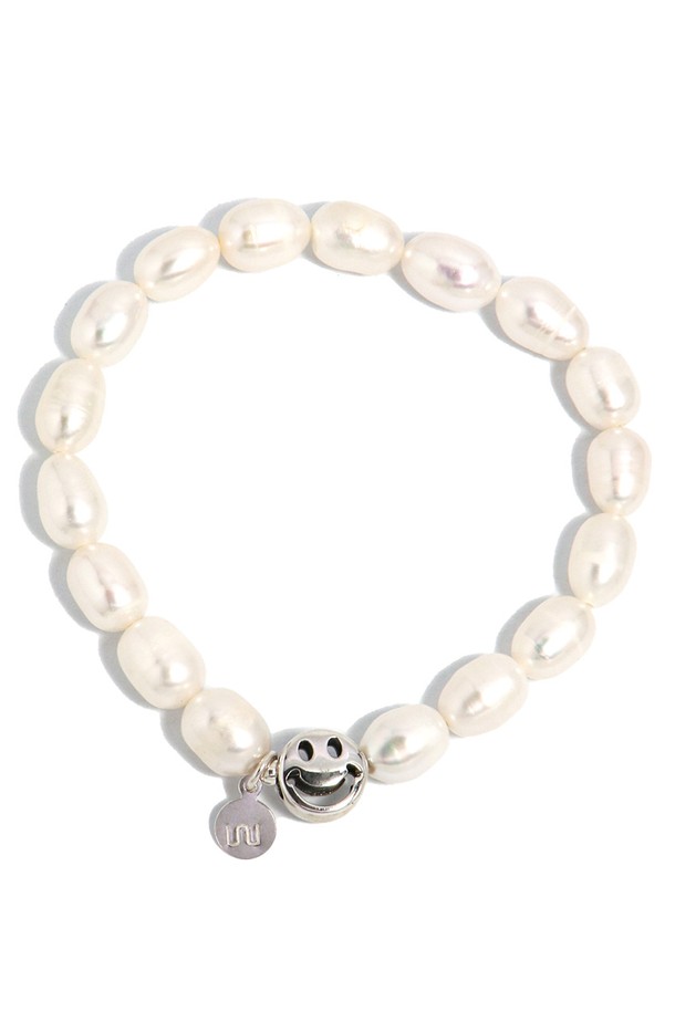 Uni.J - 팔찌/발찌 - Fresh-water-pearl smiling Silver Bracelet Ib301 [Silver]