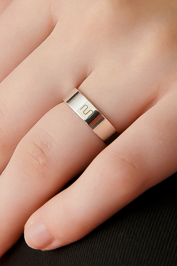 Uni.J - 반지 - Flash Flat Silver Ring Ir229 [Silver]