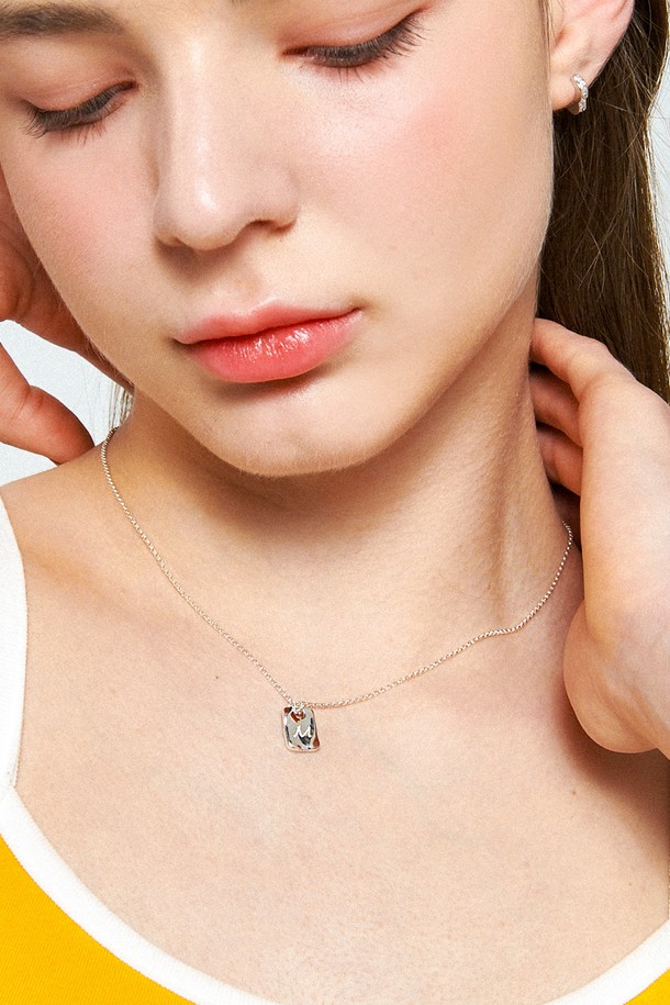 Uni.J - 목걸이 - Initial Knot Silver necklace In458 [Silver]