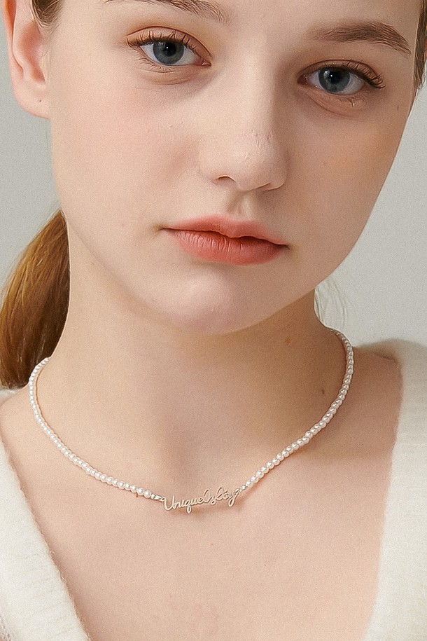 Uni.J - 목걸이 - Initials Line Pearl Silver Necklace In490 [Silver]