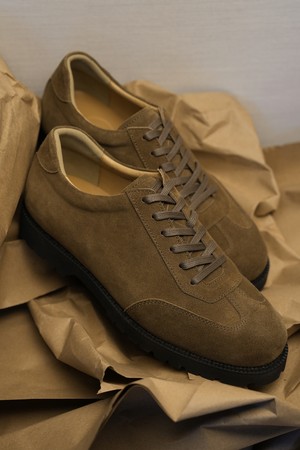 누고 스니커즈 더비 SKA