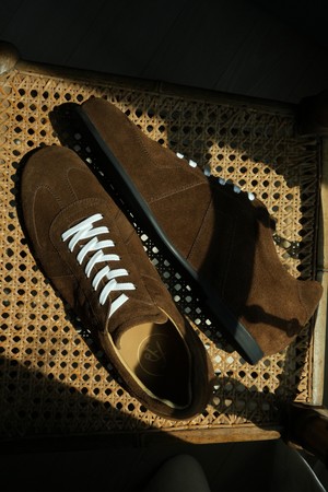 플랩에프 줄리오 스웨이드 플랫 스니커즈 SBW