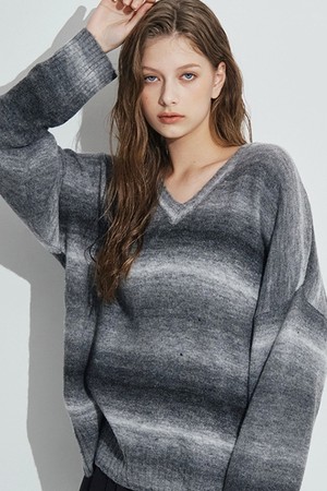 Gradation Overfit Knit [Black]