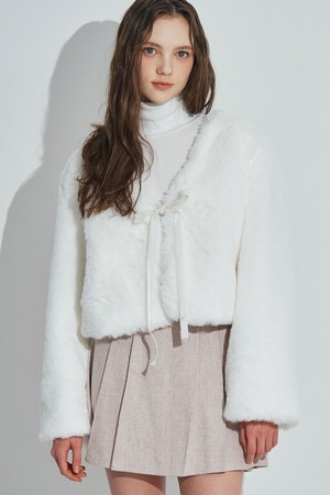 Cozy Ribbon Fur Jacket [Ivory]