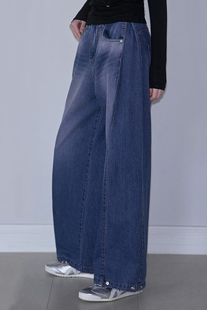 Side Tuck Wide Denim Pants [Pink Blue]