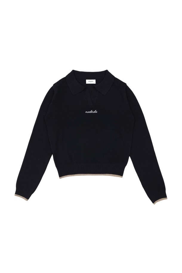 와플 패턴으로 포인트를 준 와플 소프트 오픈넥 긴팔 니트 블랙입니다. 부드러운 촉감의 니트 소재로 제작되어 가을, 겨울 시즌 포근하게 착용할 수 있습니다. 레귤러 핏에 얇은 두께감으로 편안한 착용감을 선사하며, 오픈넥 디자인이 답답함 없이 세련된 느낌을 더합니다. 데일리룩, 카페룩, 집콕룩 등 다양한 TPO에 활용하기 좋으며, 미니멀, 클래식, 캐주얼 스타일을 즐겨 입는 여성분들께 추천합니다.
