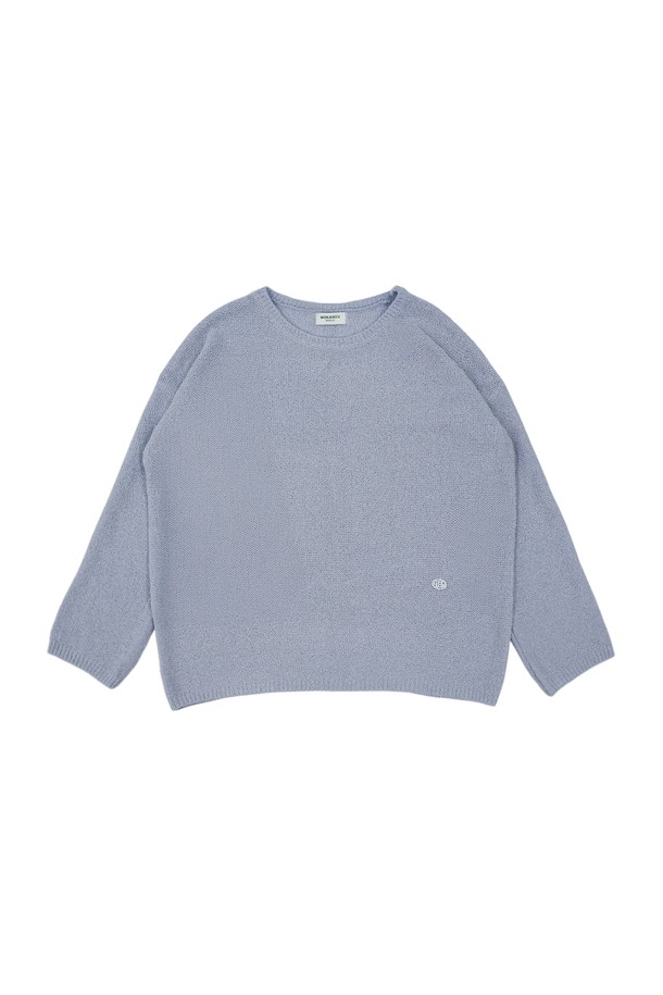 몽버디 에센셜 모니카 커버업 니트 L.BLUE는 여성 고객을 위한 상의 니트/스웨터입니다. 라이트블루 컬러의 얇은 두께로 봄, 가을에 착용하기 좋으며, 부드러운 촉감이 특징입니다. 커버업 스타일의 라운드넥 디자인과 레귤러핏으로 제작되어 미니멀, 클래식, 캐주얼 스타일을 연출하기에 적합하며, 데이트룩이나 카페룩에 매치하기 좋습니다. 긴 소매와 무지 패턴으로 베이직한 느낌을 주어 다양한 하의와 코디네이션하기 용이합니다.
