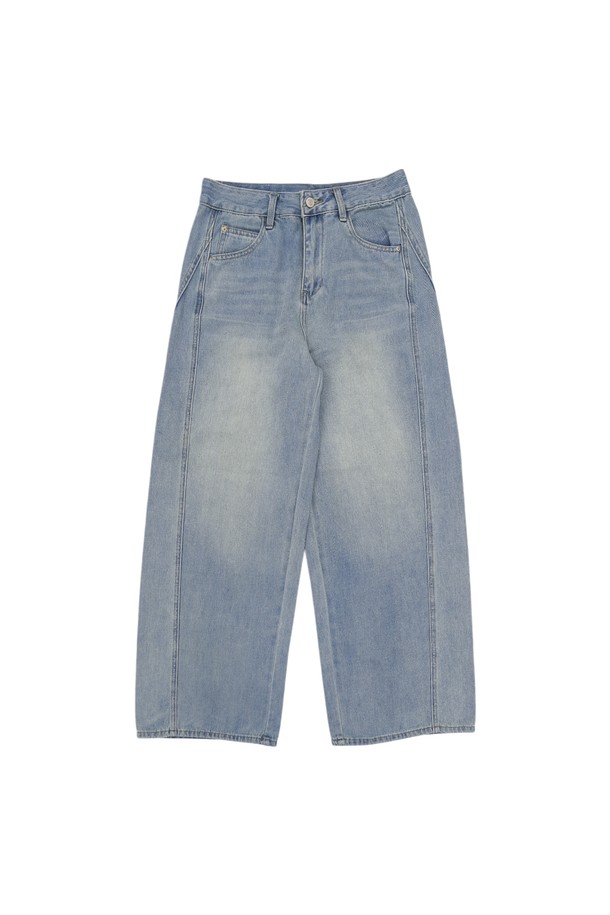 [몽버디 에센셜] 커브 실키 데님 팬츠 L.BLUE는 부드러운 촉감의 실키한 텍스처가 돋보이는 데님 팬츠입니다. 라이트 블루 컬러의 무지 디자인으로, 캐주얼하고 미니멀한 스타일을 연출하기 좋습니다. 와이드 핏과 루즈핏으로 편안한 착용감을 제공하며, 봄, 여름, 가을 시즌 데이트룩, 쇼핑룩 등에 활용하기 좋습니다. 긴 기장으로 다리가 길어 보이는 효과를 주며, 데님 소재 특유의 내추럴한 멋을 살렸습니다.
