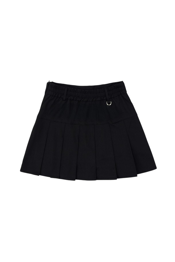 모그 벨트 플리츠 스커트 BLACK는 여성 의류로, 사계절 내내 활용 가능한 플리츠 스커트입니다. 부드러운 폴리에스테르 소재로 제작되었으며, 얇은 두께감과 레귤러핏으로 편안한 착용감을 제공합니다. 허리 부분의 벨트 디테일이 특징이며, 데이트룩, 쇼핑룩 등 다양한 TPO에 미니멀, 클래식, 캐주얼 스타일로 매치하기 좋습니다. 블랙 색상의 무지 디자인으로 어떤 상의와도 쉽게 코디할 수 있는 활용도 높은 아이템입니다.
