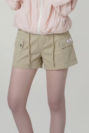 슬로우 카고 포켓 숏츠 BEIGE