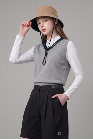 넥 포인트 코튼 베스트_GREY_GREY-a