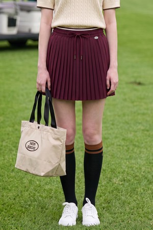 밴드라인 멀티 플리츠 스커트_BURGUNDY