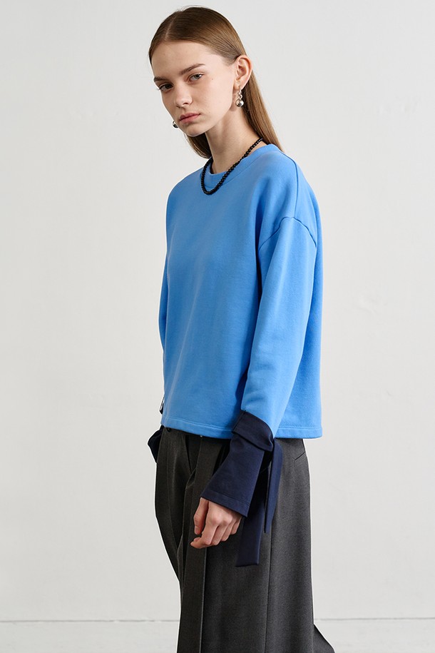 Le yiel - 긴소매 티셔츠 - Color Sleeve Crop Sweatshirt_Blue 컬러 슬리브 크롭 스웨트셔츠_블루