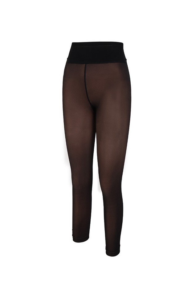 베이지와 블랙 투톤 배색이 돋보이는 여성용 스킨 타이즈입니다. 나일론과 스판덱스 혼방 소재로 제작되어 뛰어난 신축성을 자랑하며, 가을과 겨울에 따뜻하게 착용하기 좋습니다. 미니멀하고 캐주얼한 스타일에 잘 어울리며, 일상복으로 활용하기 좋습니다. 투톤 디자인으로 개성 있는 스타일을 연출해보세요.
