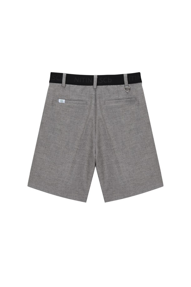 울 블렌드 클래식 하프 팬츠 L/GR은 클래식한 무드의 하프 기장 바지입니다. 라이트 그레이 컬러의 울 블렌드 소재로 제작되어 부드러운 촉감을 선사하며, 봄, 여름에 착용하기 좋습니다. 레귤러핏으로 편안하게 착용 가능하며, 일상 및 비즈니스 캐주얼 스타일에 적합합니다. 군더더기 없는 무지 디자인으로 미니멀하고 세련된 스타일을 연출할 수 있습니다.
