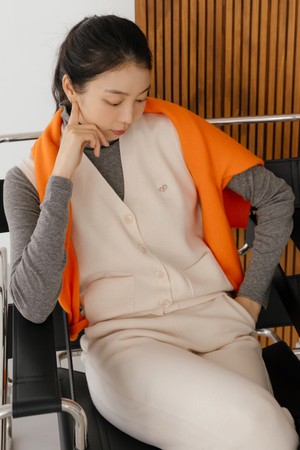 울 100 니트 베스트 CR