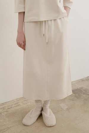 더블 스티치 밴딩 스커트